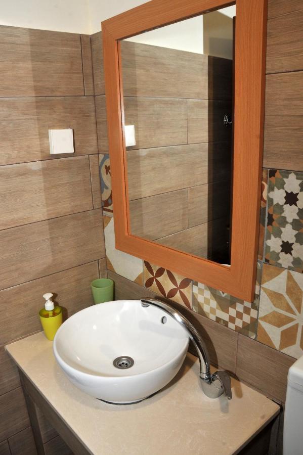 Guesthouse Bloutsos Rooms Kastrákion Екстериор снимка